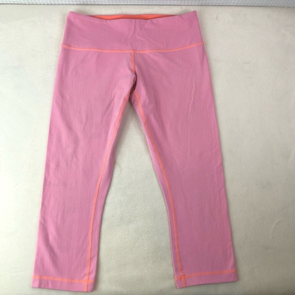 Vintage Y2K Lululemon Pink Cropped Leggings Size 6 - Picture 1 of 10